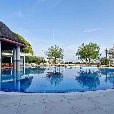 Apartman Coastal Getaway With Pool Bibione